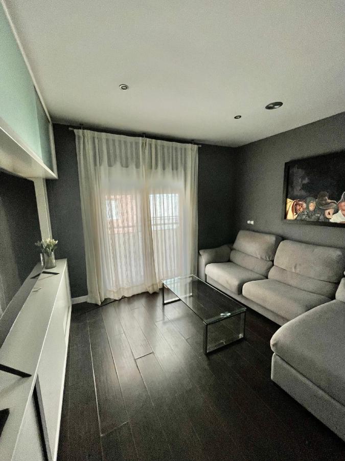Moderno Apartamento Con Plaza De Garaje En Pleno Centro De Альмерия Экстерьер фото