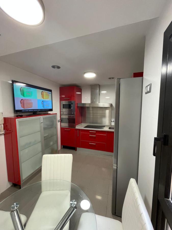 Moderno Apartamento Con Plaza De Garaje En Pleno Centro De Альмерия Экстерьер фото
