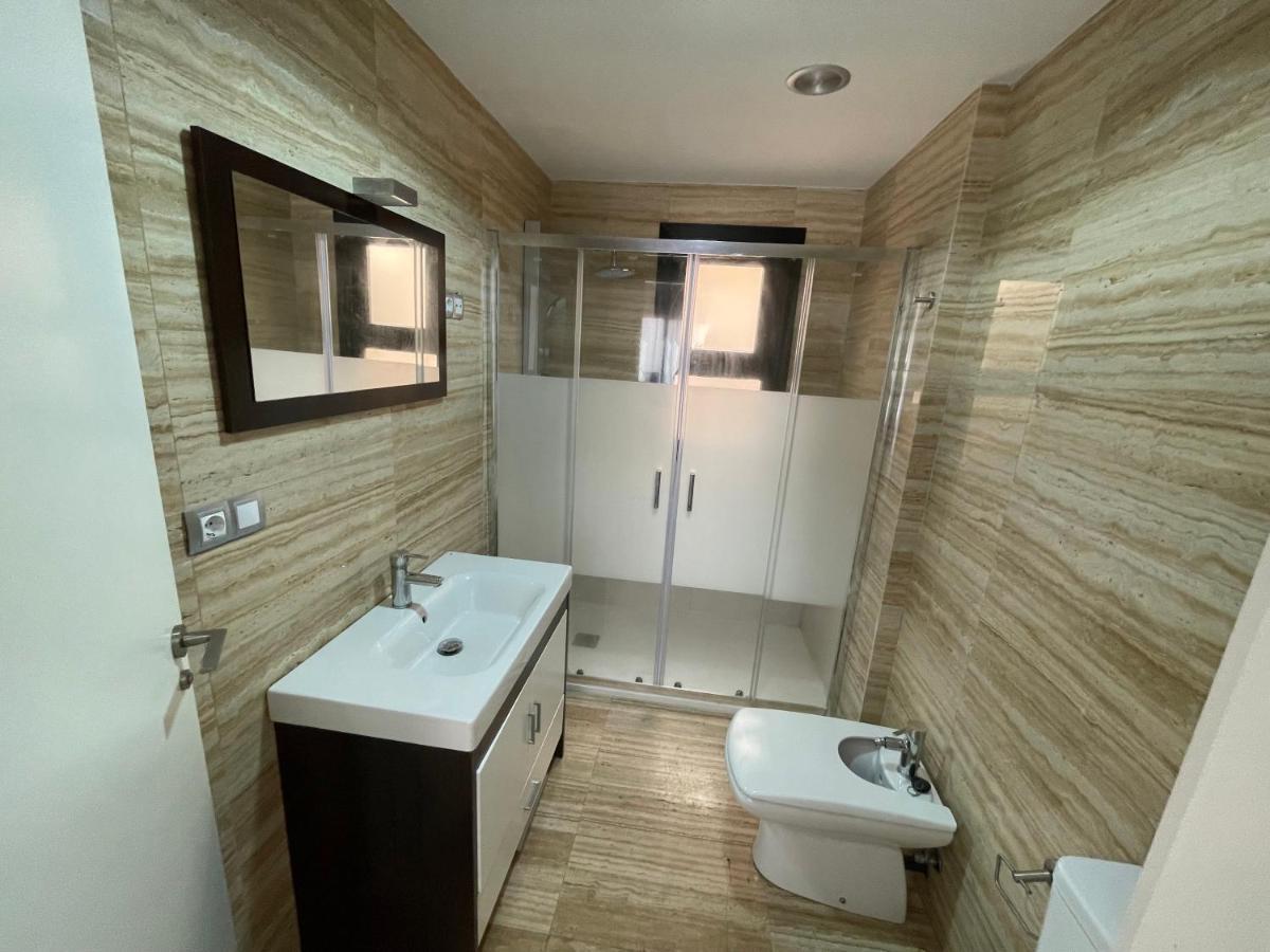 Moderno Apartamento Con Plaza De Garaje En Pleno Centro De Альмерия Экстерьер фото