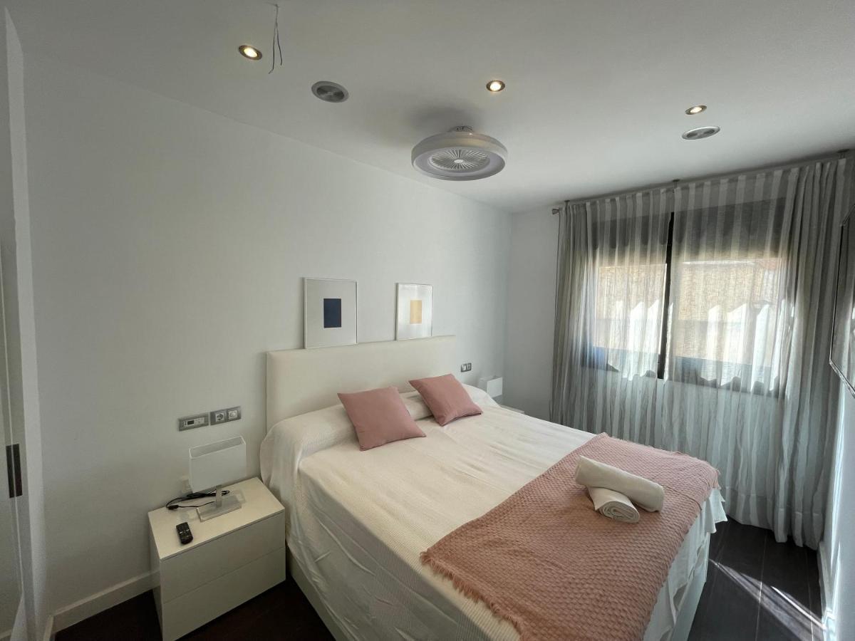 Moderno Apartamento Con Plaza De Garaje En Pleno Centro De Альмерия Экстерьер фото