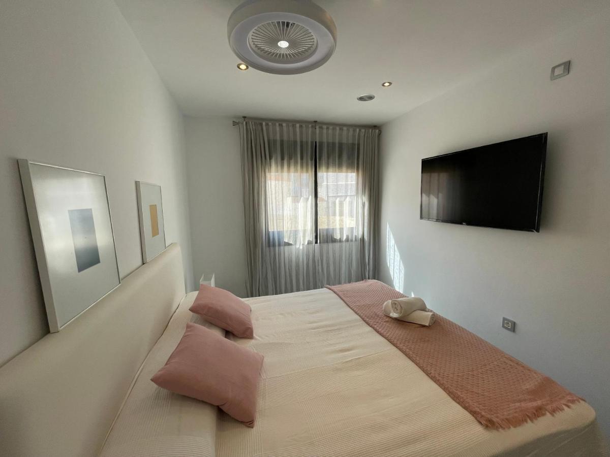 Moderno Apartamento Con Plaza De Garaje En Pleno Centro De Альмерия Экстерьер фото