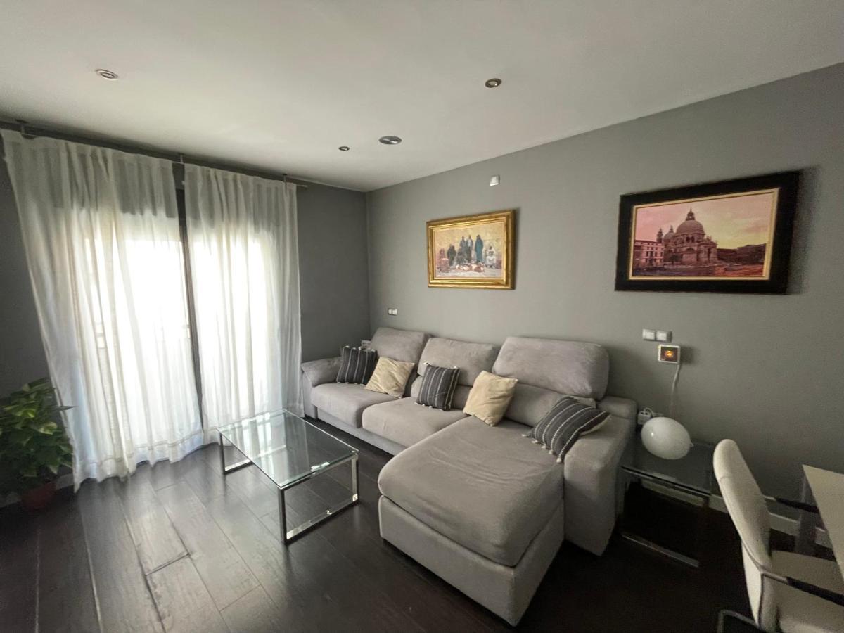 Moderno Apartamento Con Plaza De Garaje En Pleno Centro De Альмерия Экстерьер фото